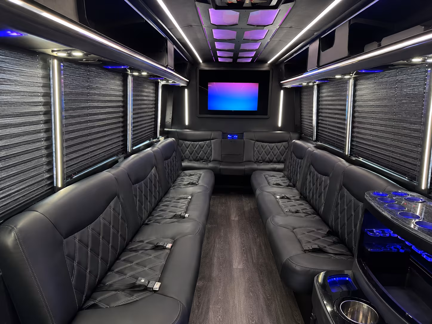 Nampa Winery Tour & Pub Crawl Transportation